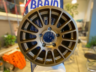 Jante alu Braid Winrace S bronze 8x17 6x139.7 ET40 pour GDJ250
