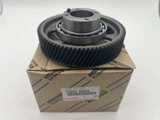 Pignon de pompe à injection dans carter de distribution KDJ12 166cv KDJ15 173cv 190cv