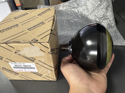 Sphère de suspension hydraulique arrière HDJ100