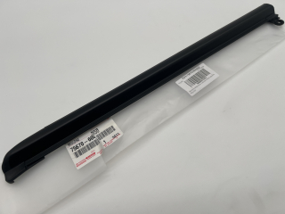 Moulure extérieure custode arrière gauche KDJ120