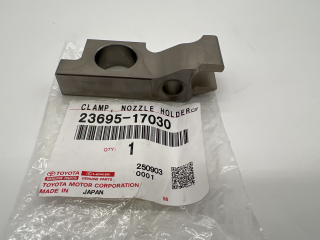 Bride de retenue injecteur HDJ80 24s HDJ100