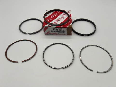 Jeu segments cote réparation 0.5 pour 4 pistons 1KZ-T KZJ7 KZJ9