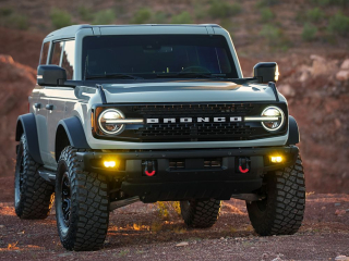 Kit antibrouillards Lazer Carbon-2 Ford Bronco avec antibrouillards OE